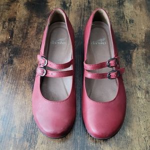 Dansko Fynn Mary Jane size 39.